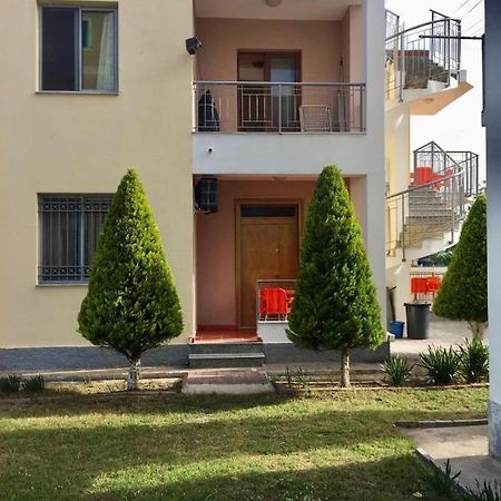 Shyqi Apartments Velipojë Eksteriør billede